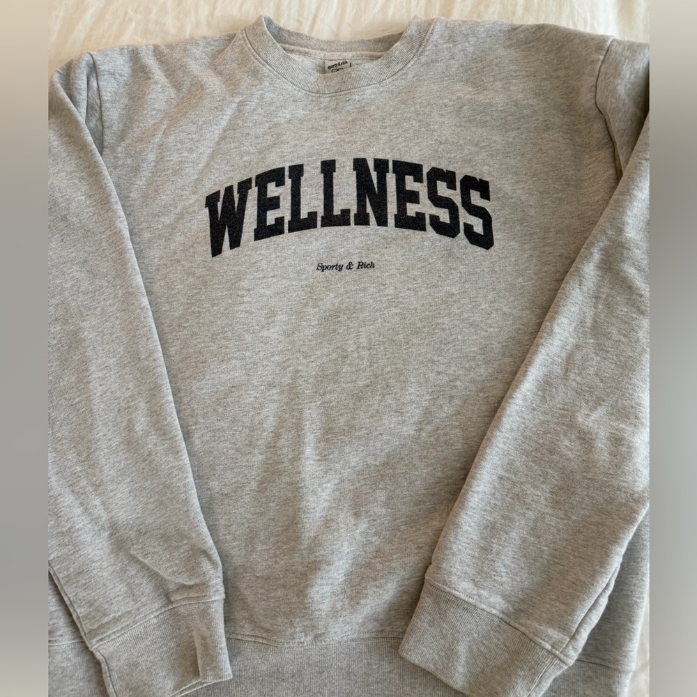 Sporty and Rich Wellness sweatshirt